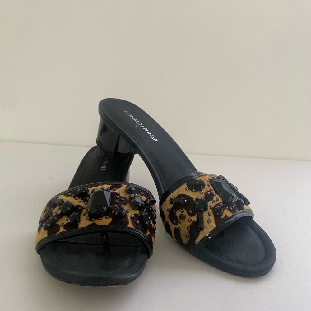 Donald J. Pliner slip on sandal heel - Picture 7 of 9